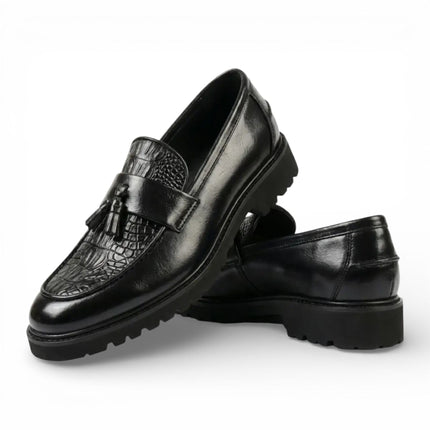 Mens Faux Leather Black Tassel Lug Sole Textured Loafers Shoes