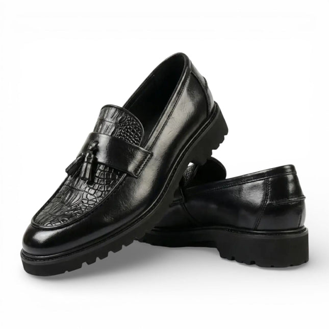 Mens Faux Leather Black Tassel Lug Sole Textured Loafers Shoes