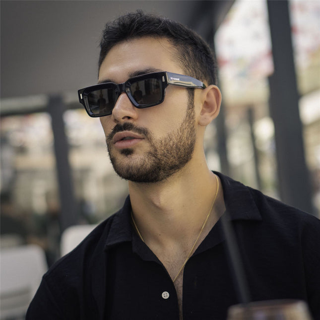 De-Gamme Black Rectangle Thick Frame Polarized Sunglasses - Budapest