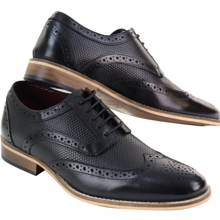 Mens Classic Oxford Brogue Shoes In Patterned Black Leather