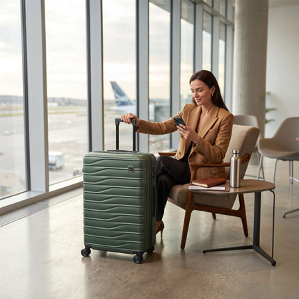Hardshell Green Suitcase Set Robust 8 Wheel Luggage Cabin Case Bag