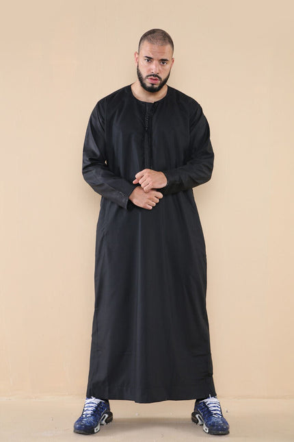 Mens Black Thobe Jubba Saudi Islamic Arab Eid Emirati Kaftan Jubbah Tassel Robe
