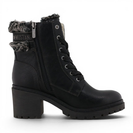 Mustang Women's Black Winter Warm Heeled Lace-Up Boots - M0122001