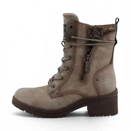 Mustang Women's White Lace-Up Heeled Winter Combat Boots - M0092003