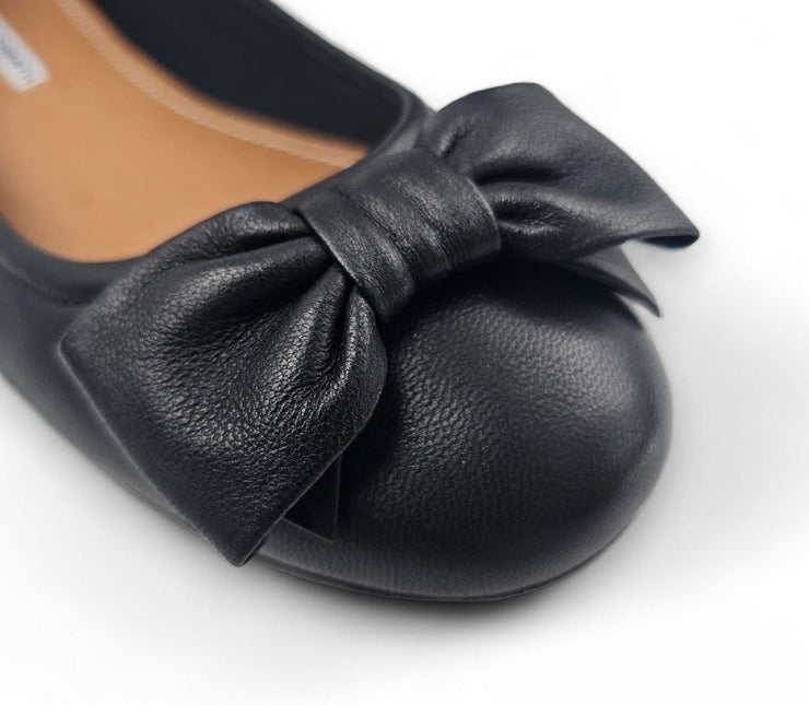Windsorsmith Womens Black Leather Flat Shoes With Bow - Bunny