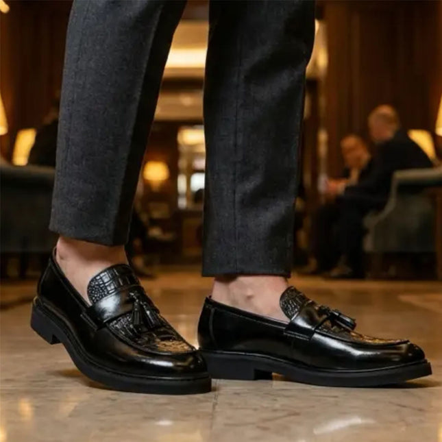 Mens Faux Leather Black Tassel Lug Sole Textured Loafers Shoes