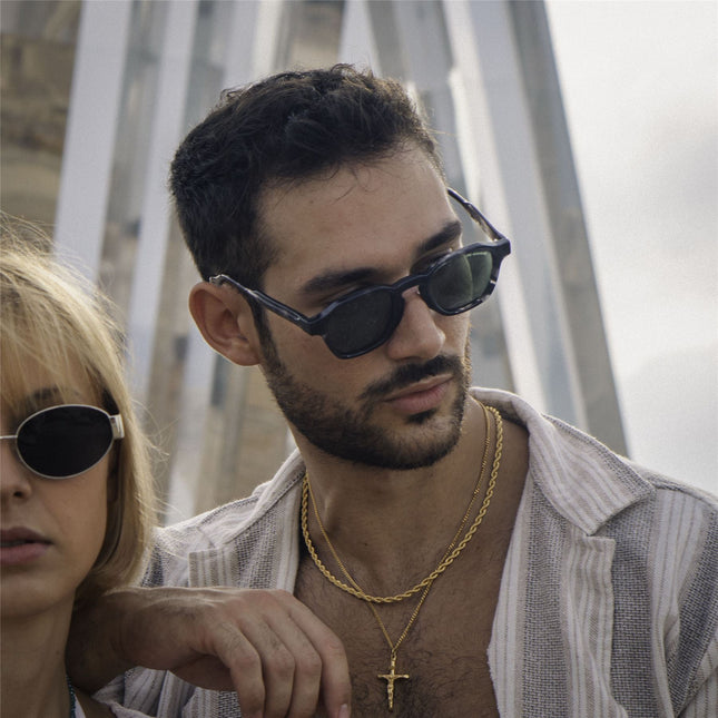 De-Gamme Black Geometric Frame Square Polarized Sunglasses - Saint Marlo
