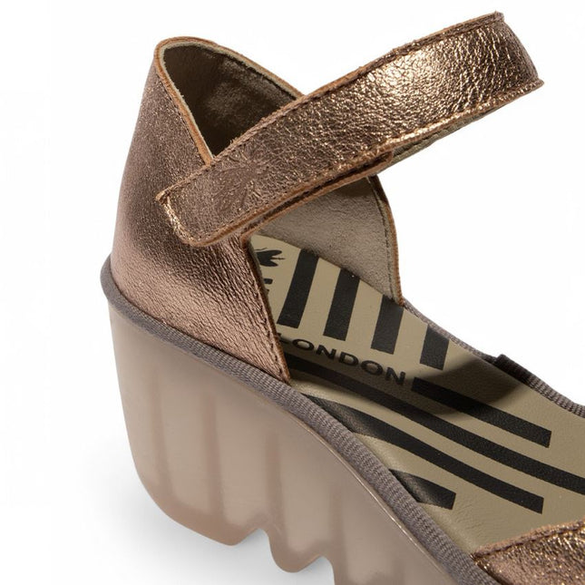 Fly London Women's Sahara Gold Biso305Fly Laminato Leather Wedge Sandals