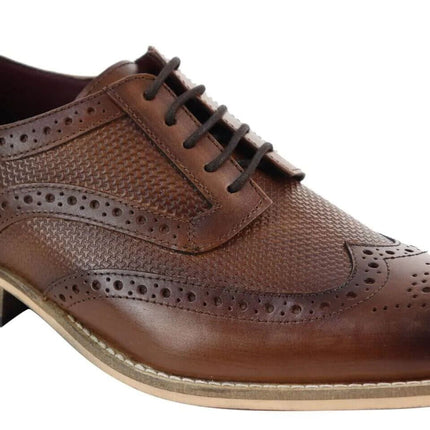 Mens Classic Oxford Brogue Shoes In Patterned Tan Leather