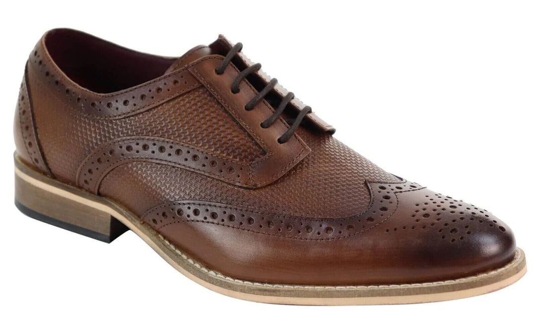 Mens Classic Oxford Brogue Shoes In Patterned Tan Leather