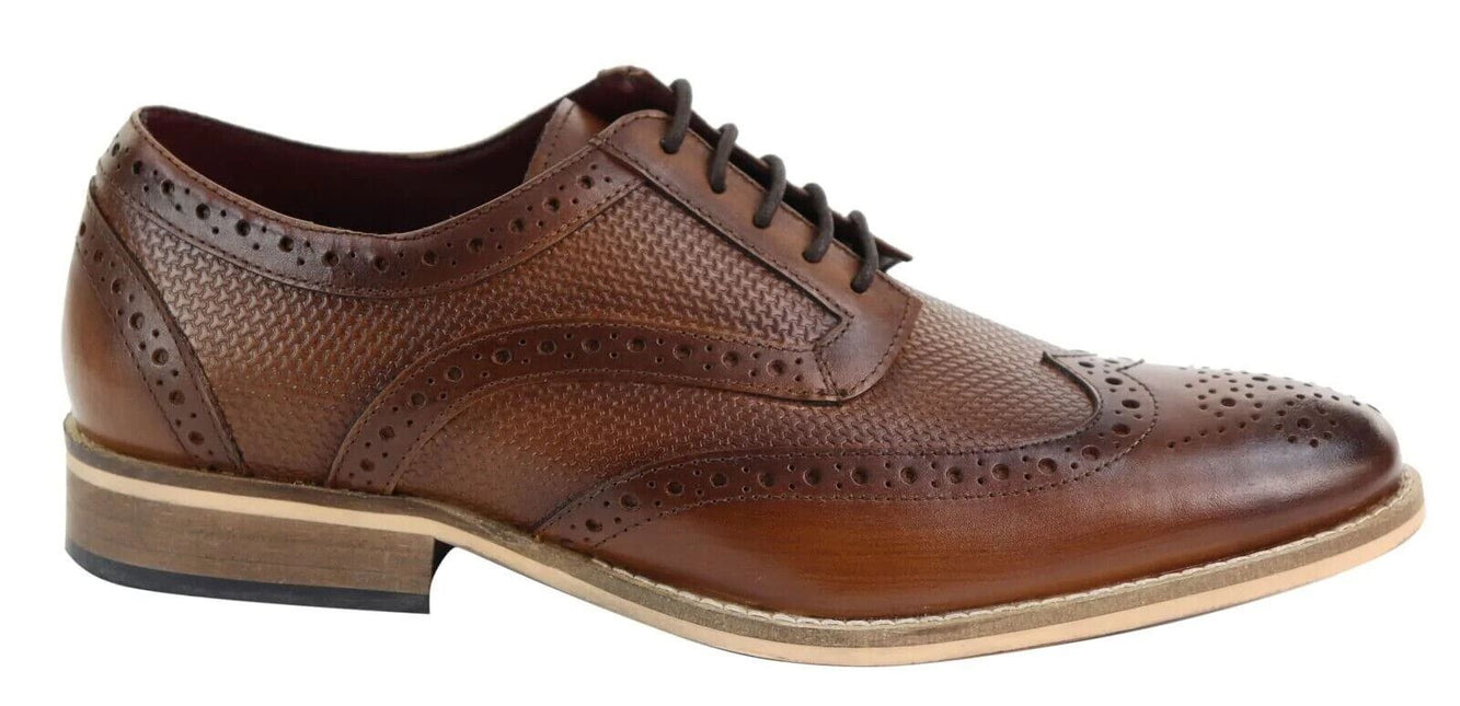 Mens Classic Oxford Brogue Shoes In Patterned Tan Leather
